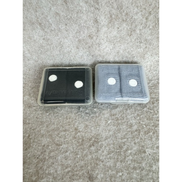 Sea-Band Wristband for Travel Sickness - 4 Bands - 2 Pack Gray/Black - Picture 2 of 2